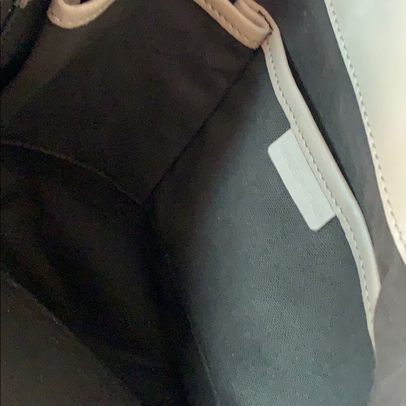 Burberry bucket bag with dustbag and tags - Picture 11 of 14